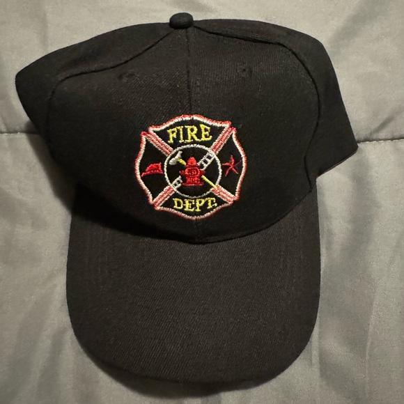 Spirit Firefighter Kit with Black and Red Accents - Picture 5 of 5